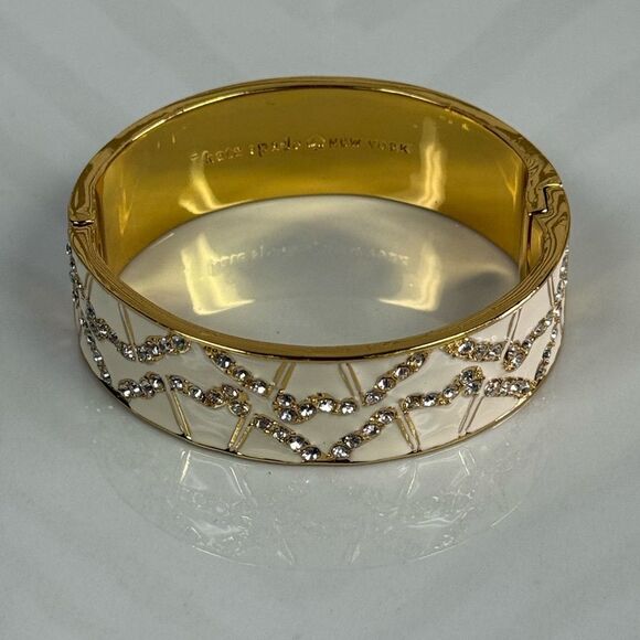 RARE Kate Spade Garden Grove White Enamel Magnetic Closure Bracelet - Picture 2 of 4